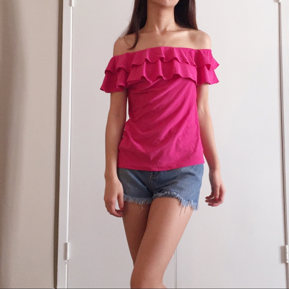 NWT Nasty Gal hot pink ruffle off shoulder top - Picture 4 of 7